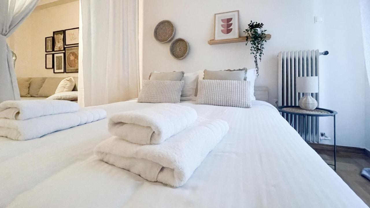 Boho Chic 2Br Apartment In The Center Of Athen Eksteriør billede
